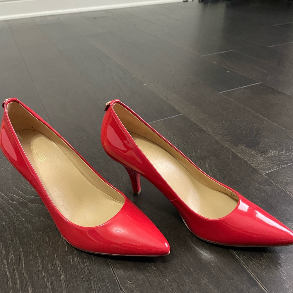 NWOT Red heels